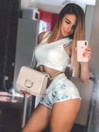 Toroslar'dan Muhteşem Escort Kız: Sonsuz Eğlencenin Kilidi